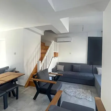 Σπίτι διακοπών Girne Kktc Agios Georgios (Kyrenia)