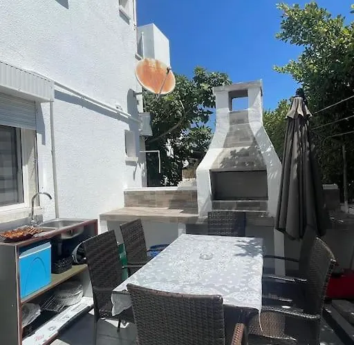 Girne Kktc * Agios Georgios (Kyrenia)